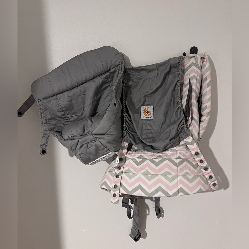 Ergo baby original with infant insert